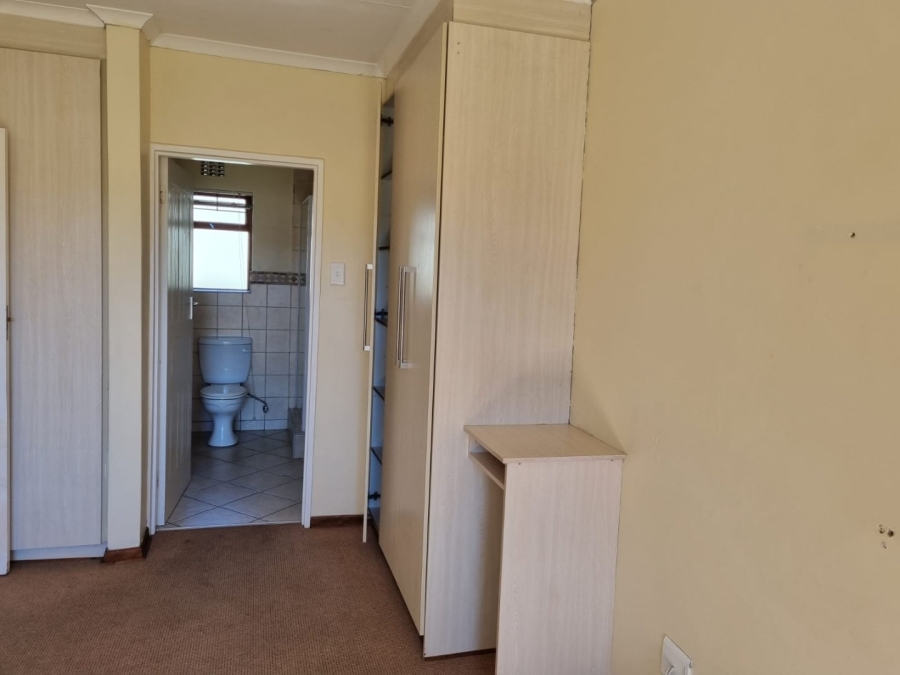 3 Bedroom Property for Sale in Hillside Free State